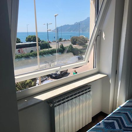 Blue Sea Salerno Hotell Exteriör bild
