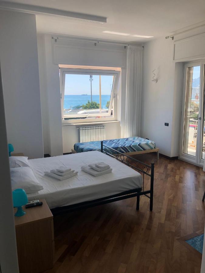 Blue Sea Salerno Hotell Exteriör bild