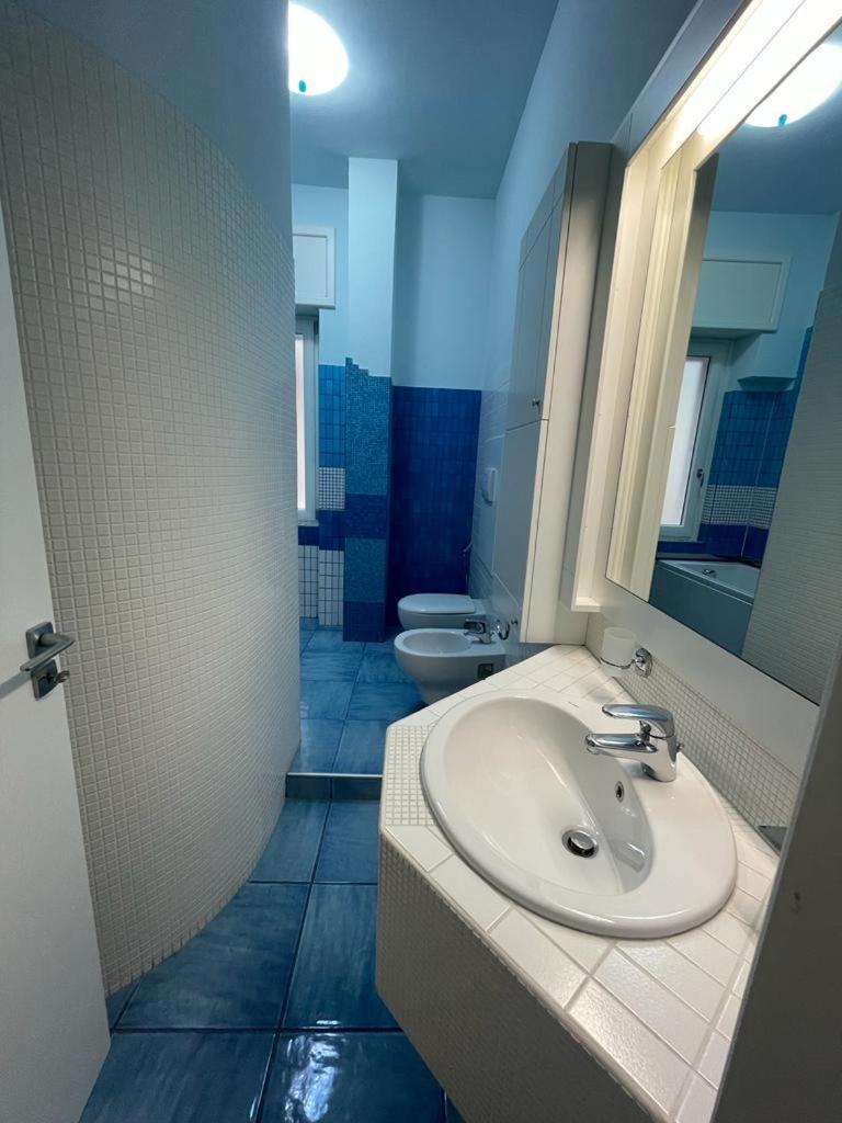 Blue Sea Salerno Hotell Exteriör bild